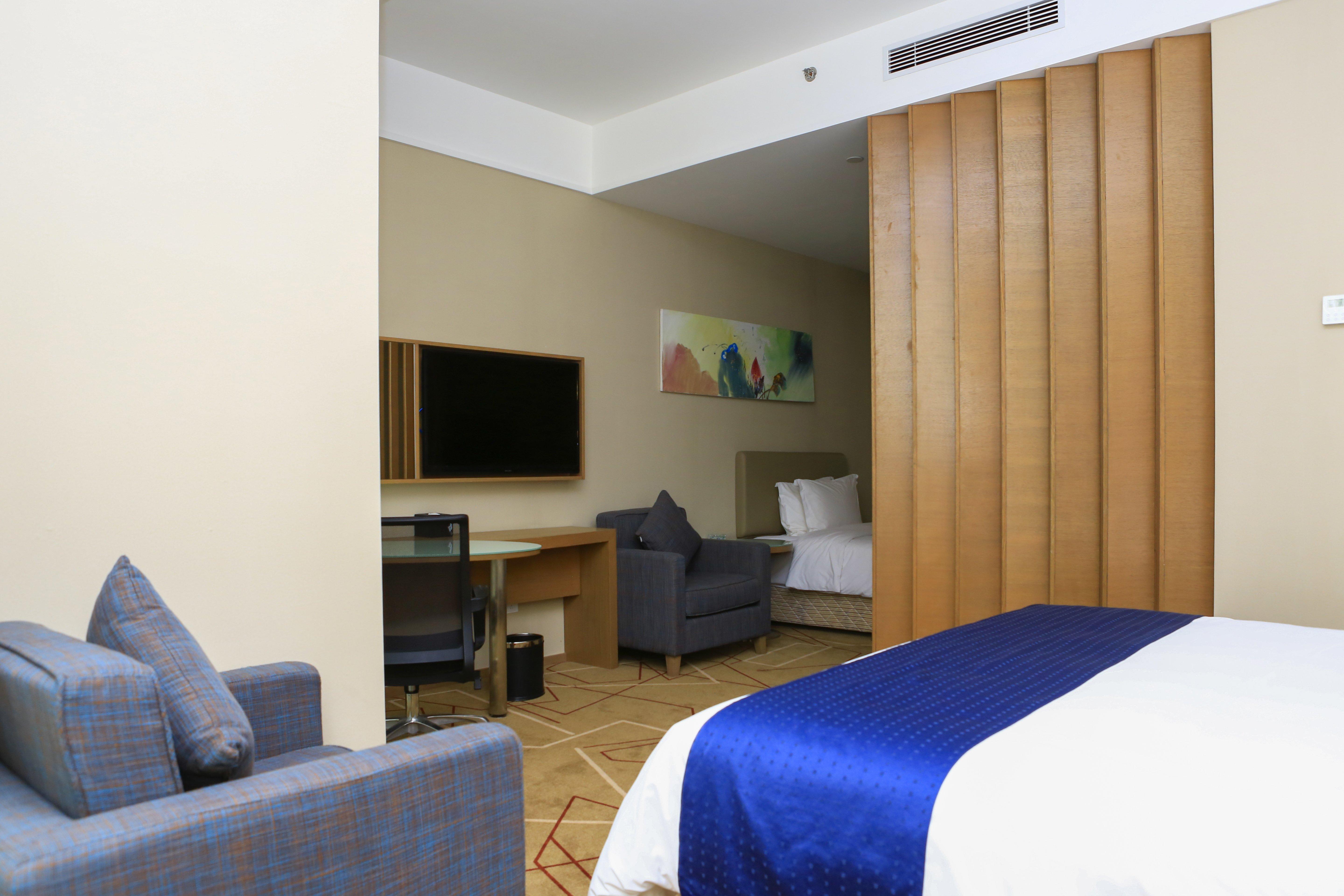 Holiday Inn Express Chengdu West Gate By Ihg Ngoại thất bức ảnh