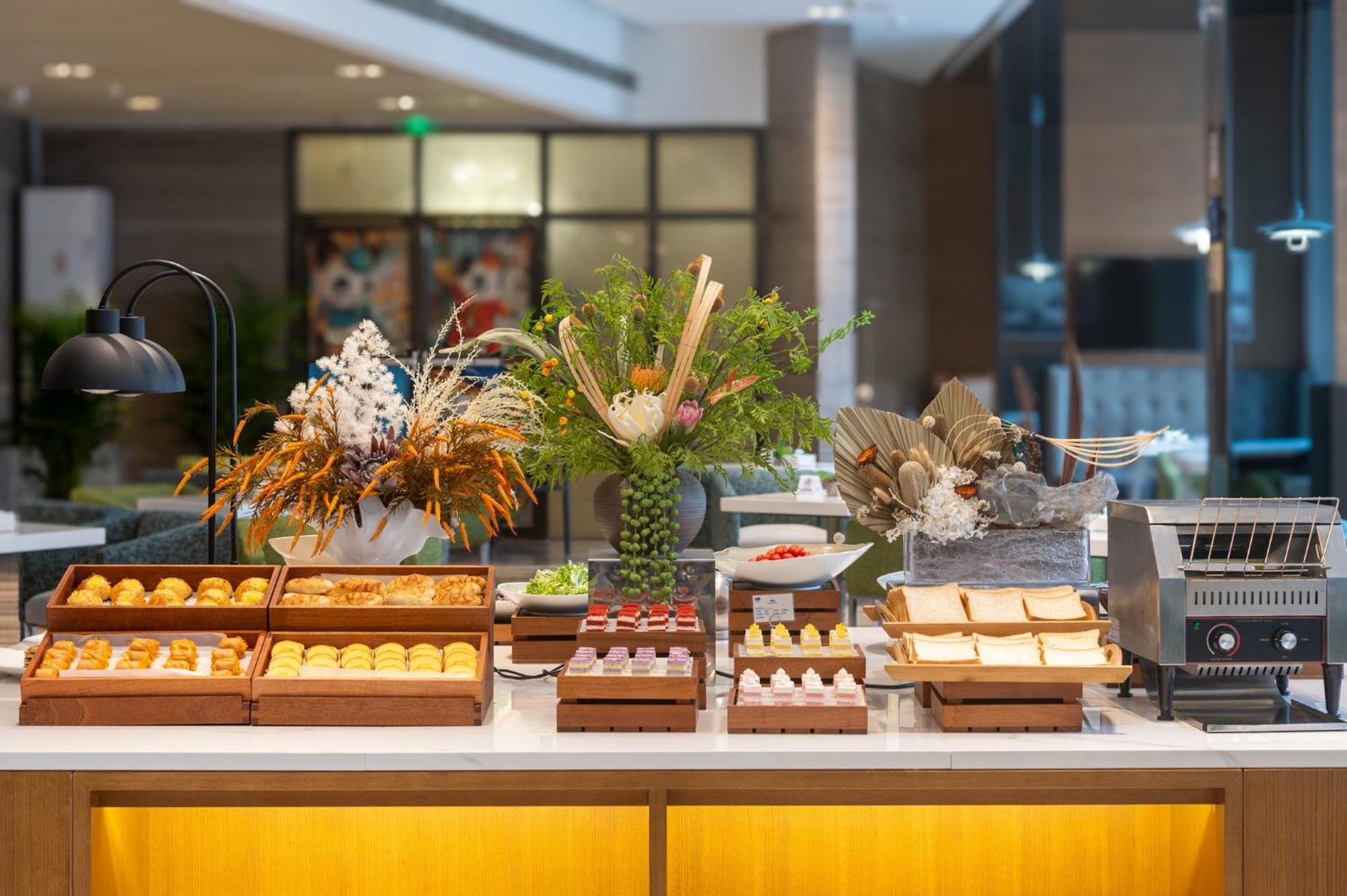 Holiday Inn Express Chengdu West Gate By Ihg Ngoại thất bức ảnh
