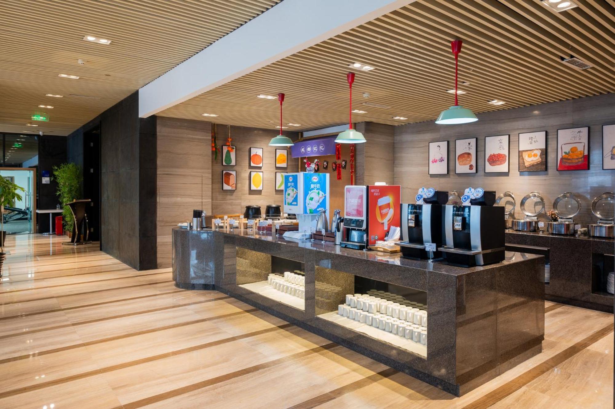 Holiday Inn Express Chengdu West Gate By Ihg Ngoại thất bức ảnh